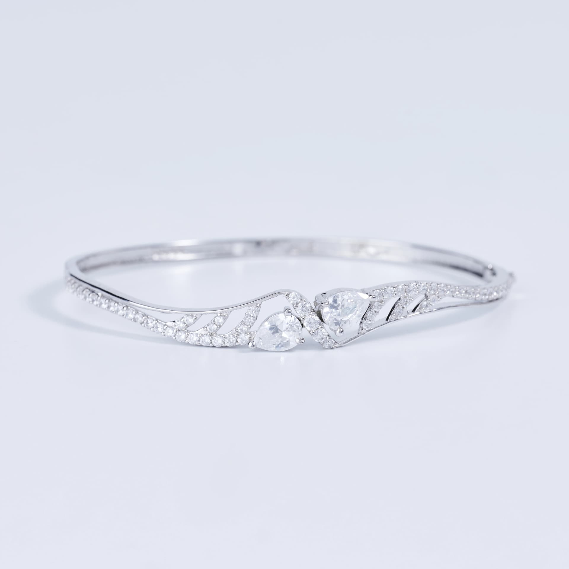 Whispering Willow Bracelet
