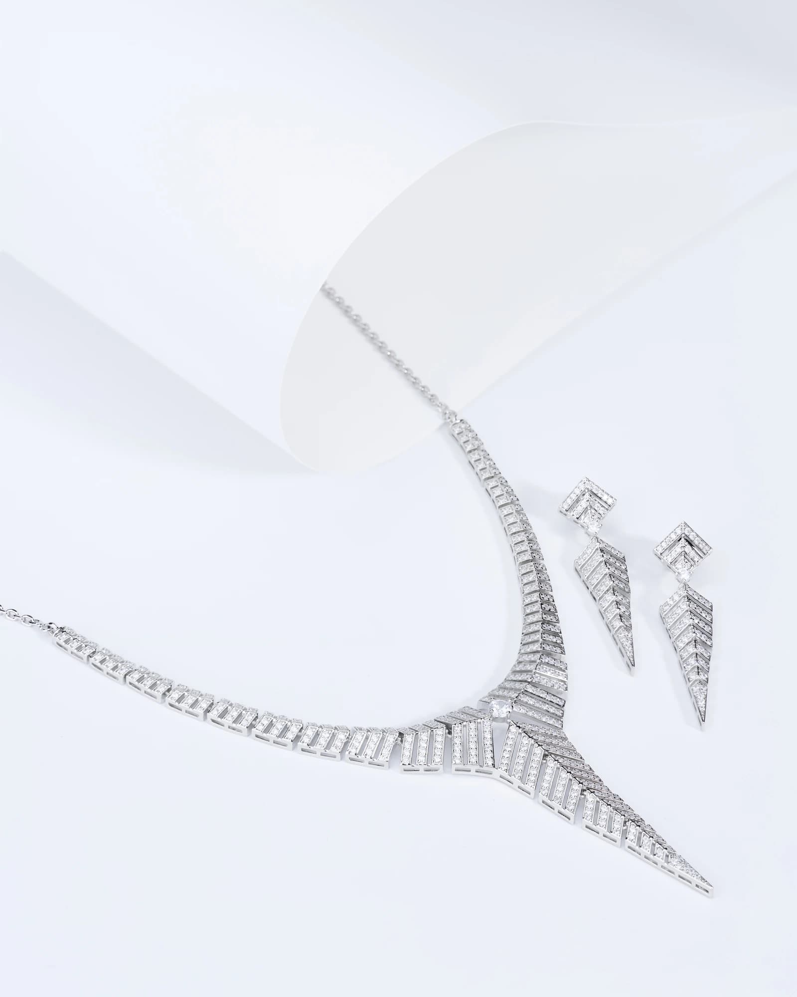 Chevron Deco Necklace Set