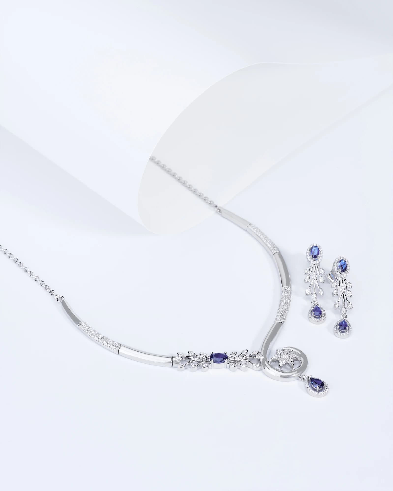 Sapphire Collar Necklace Set