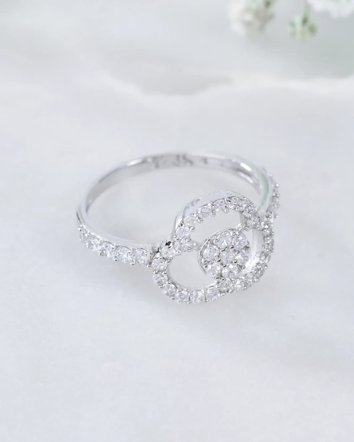 Clover Ring