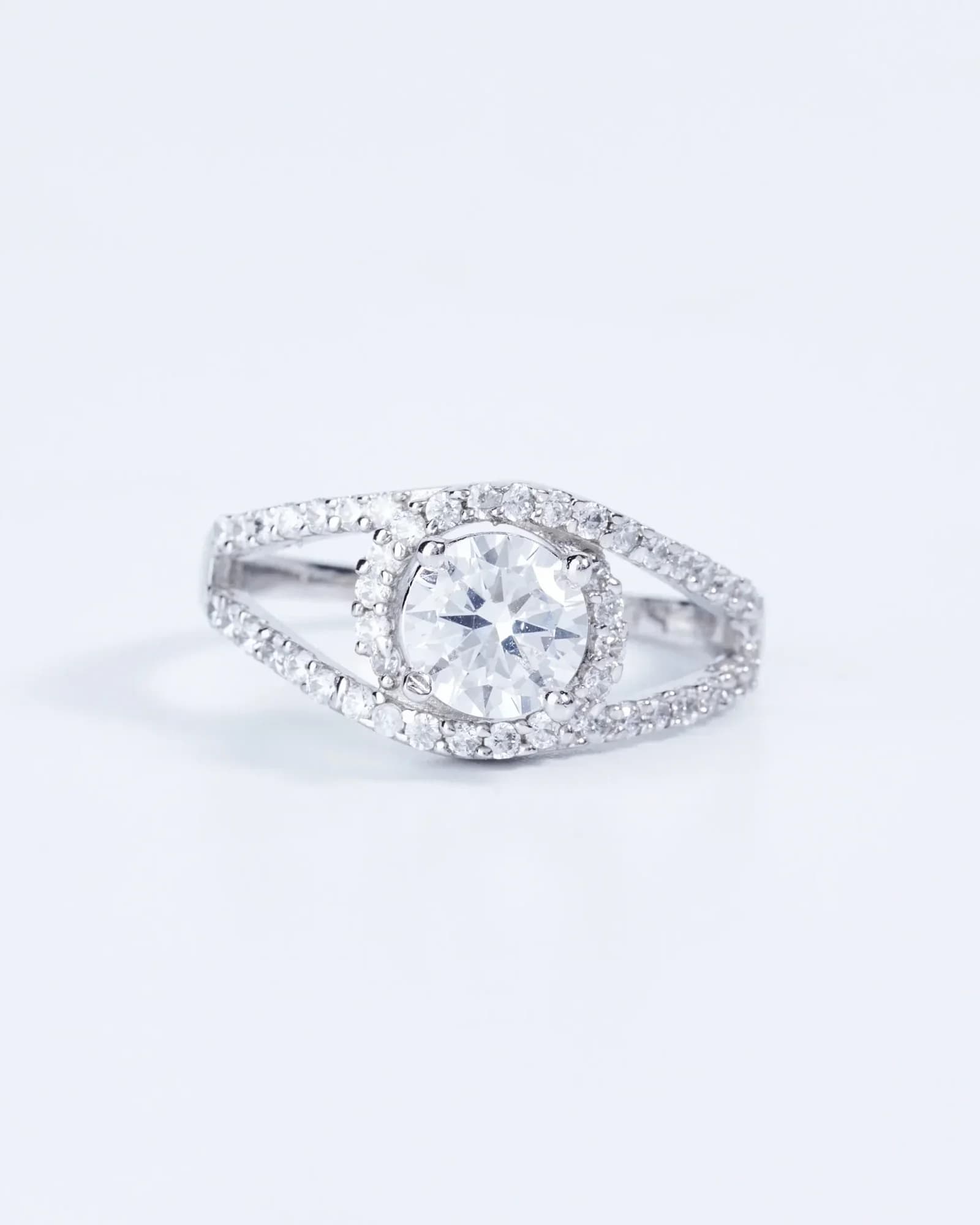 Iris Halo Ring