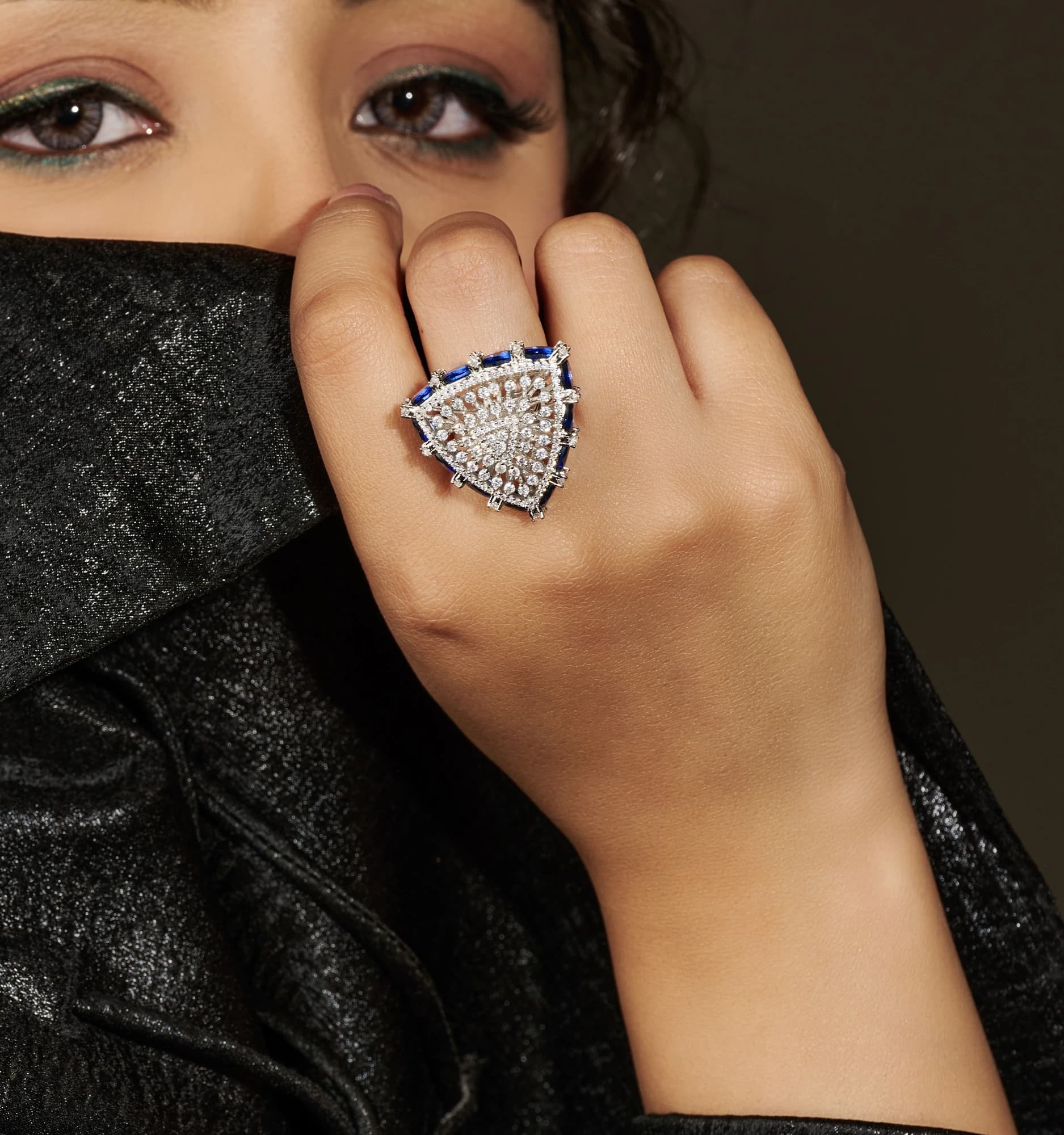 Trellis Shield Ring